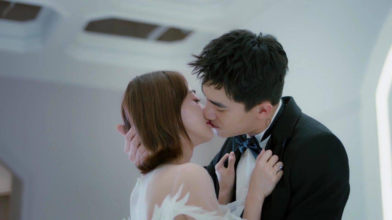 陈慧琳，半百天后美貌！双胞胎女儿痛失，抱憾终老！