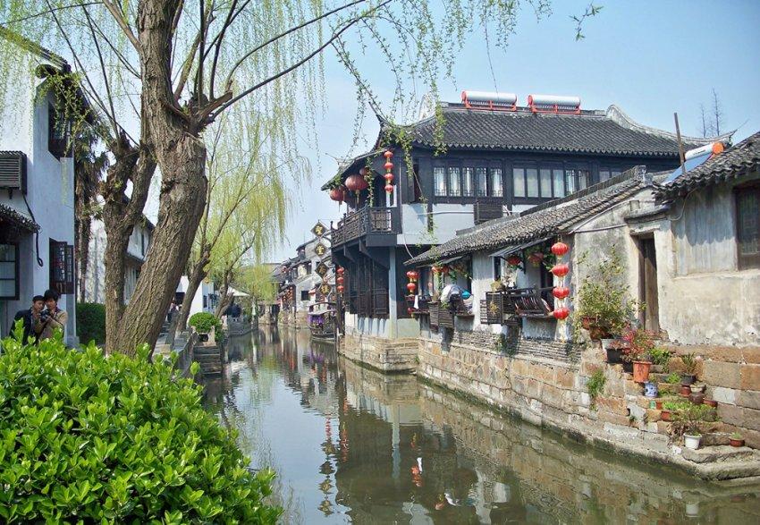 你怎么看待于文文在《乘风破浪》里面的表现和气质？游戏画面